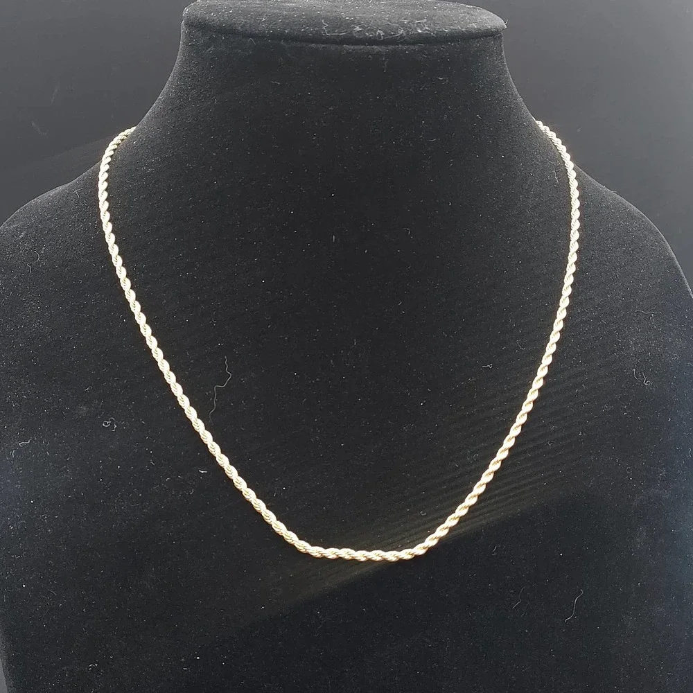 Vintage Trifari Gold Twisted‎ Chain Necklace Costume Jewelry